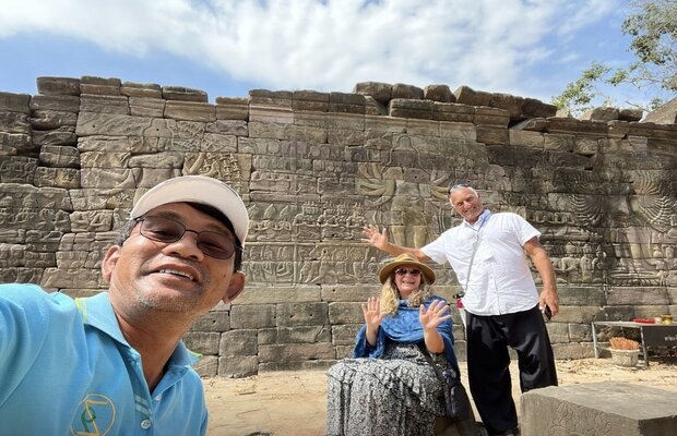 Banteay-Chhmar-By-Air-Conditioned-car